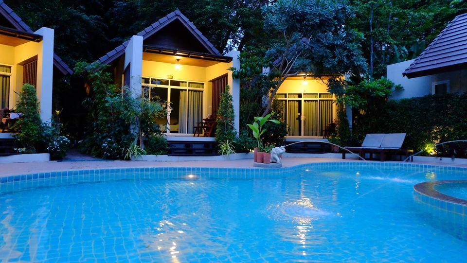 Baan Klang Aow Beach Resort Ban Krut  Εξωτερικό φωτογραφία